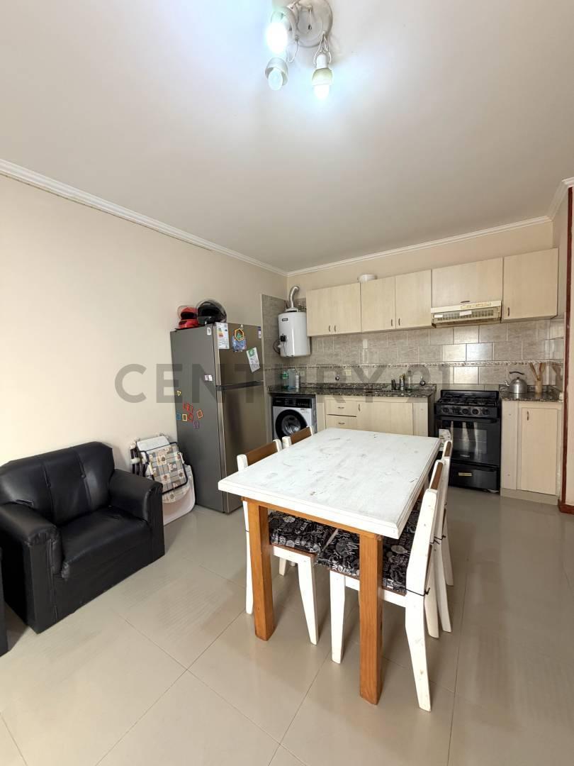 Foto de Departamento 1 dormitorio en Planta Baja - VENADO TUERTO, imagen 2
