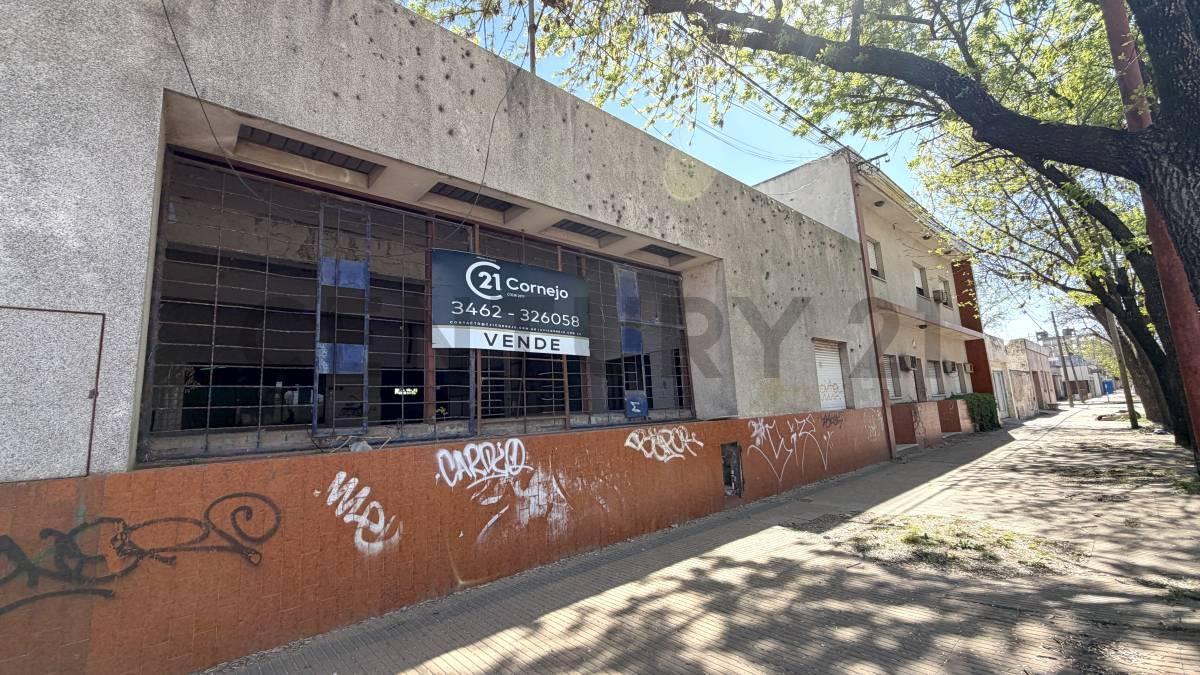 Foto de IMPORTANTE SALON COMERCIAL - VENADO TUERTO, imagen 1