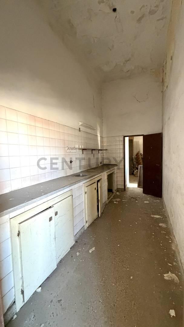 Foto de IMPORTANTE SALON COMERCIAL - VENADO TUERTO, imagen 5
