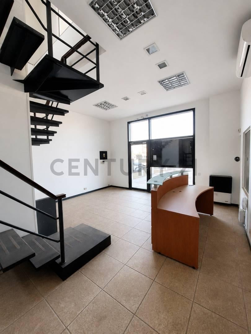 Foto de OFICINAS COMERCIALES SOBRE RUTA 8 | VENADO TUERTO + DEPÓSITO, imagen 5