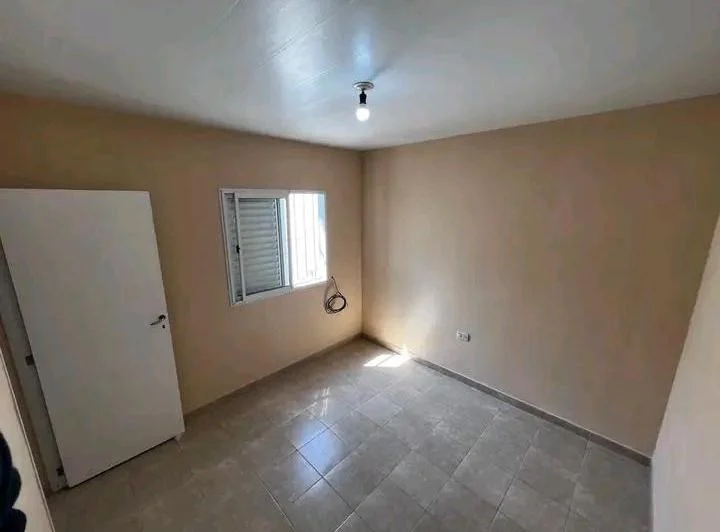Se alquila departamento 5