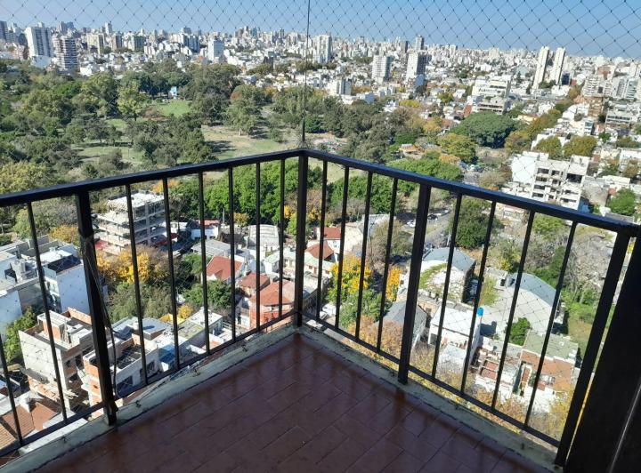 Dpto 5 ambientes reciclado a nuevo muy luminoso 3