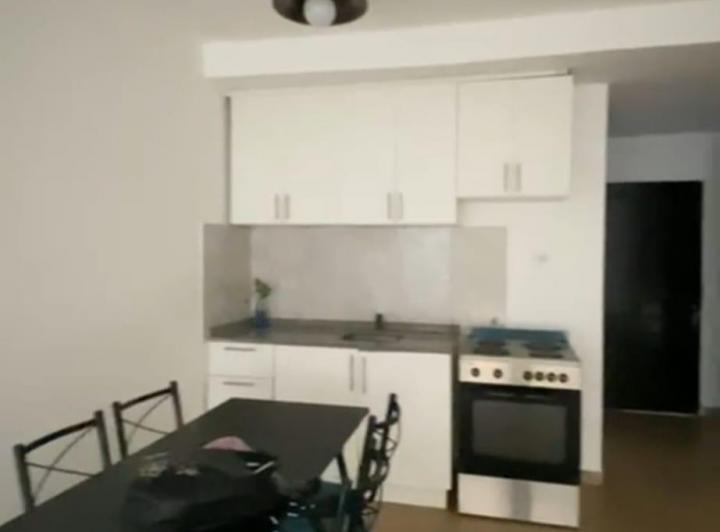 Monoambiente grande con balcón 4