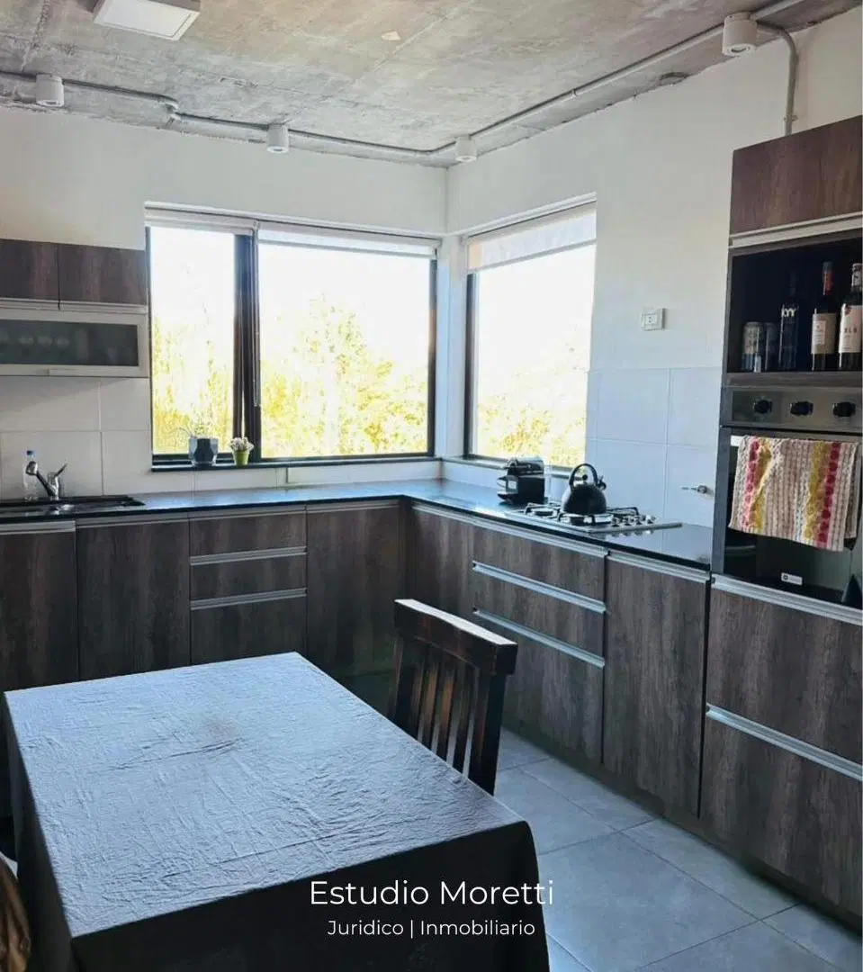 CASA DE CATEGORIA EN COUNTRY RIVERSIDE 1