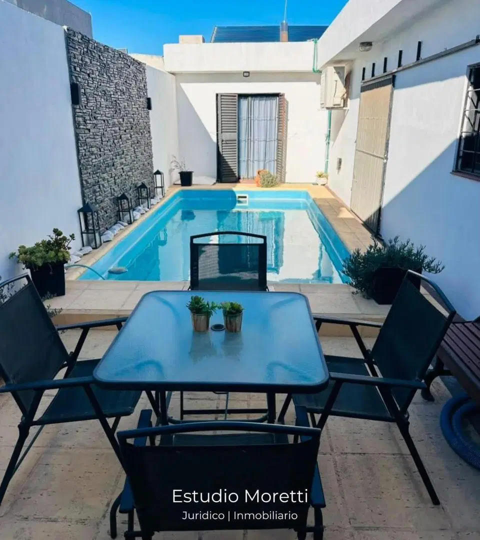 VENDO CASA 3 DORMITORIOS CON PILETA EN BARRIO BIMACO RIO CUARTO 8