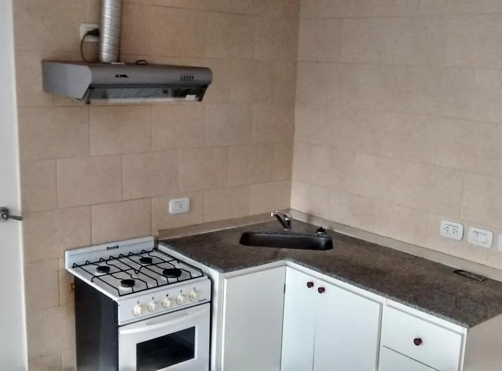 Departamento De 2 Ambientes En Alquiler En José C. Paz 3
