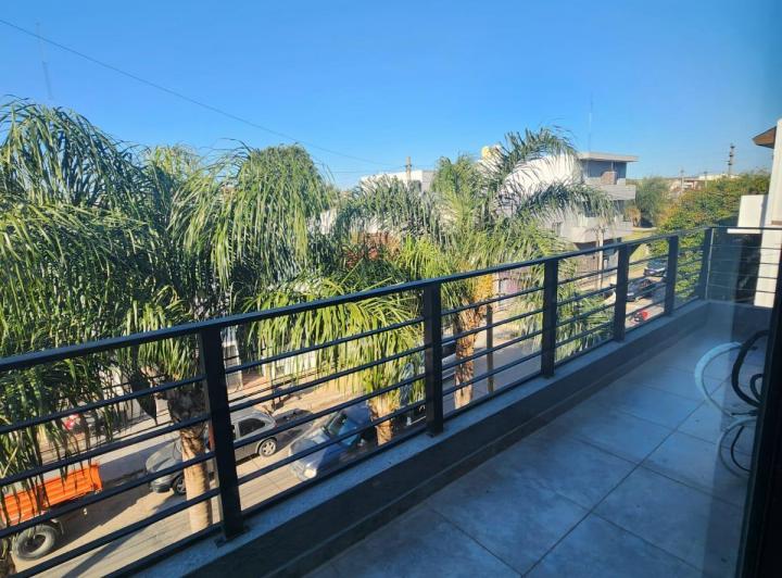 DTOS. EDIF. SUPER LUMINOSO CON PILETA , SOLARIUM Y PARRILLA. OPCIONAL COCHERA 3