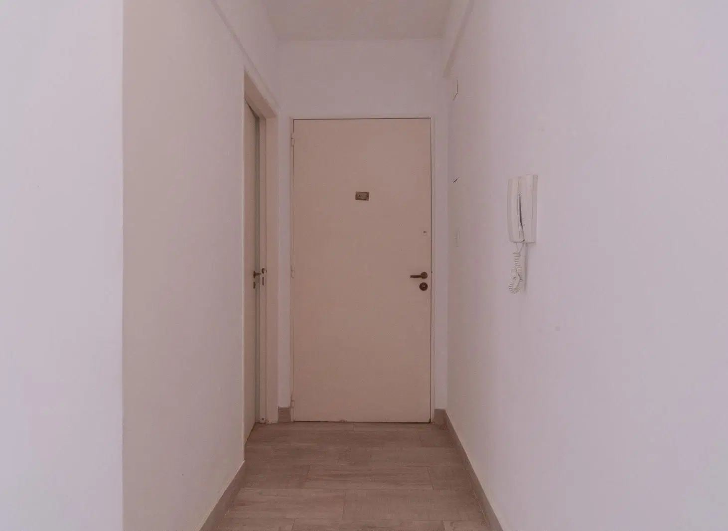 Hermoso monoambiente con patio cerrado! Apto Profesional y Bajas Expensas! Bulnes 1950! 3