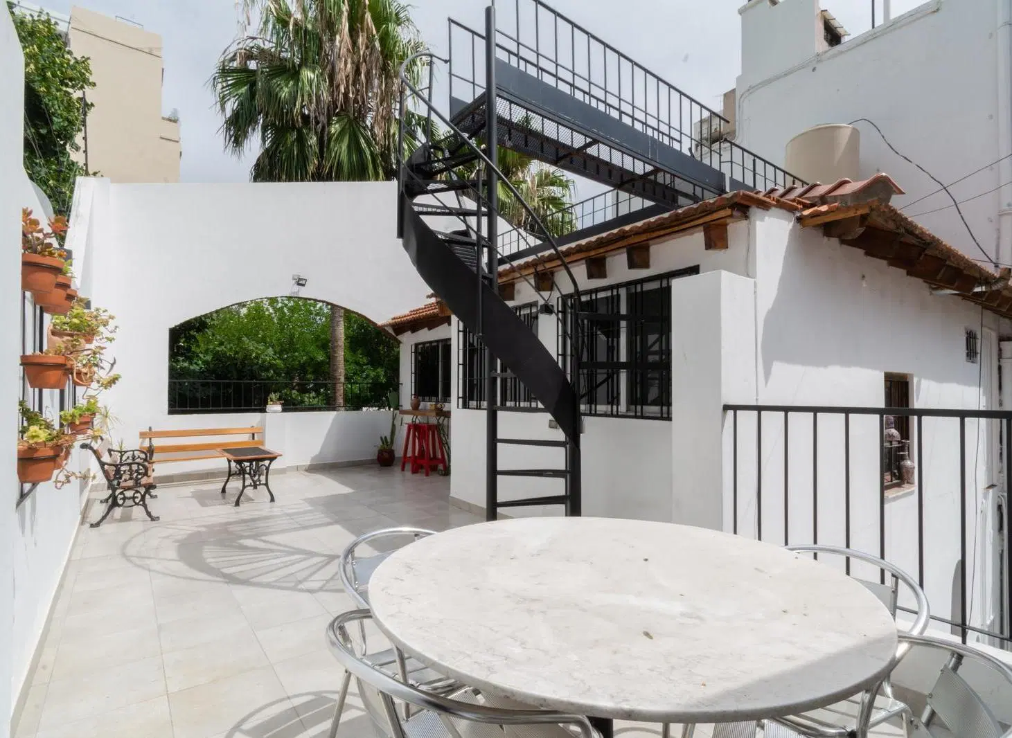 Hermosa casa en venta en Mendoza y Melián! 2