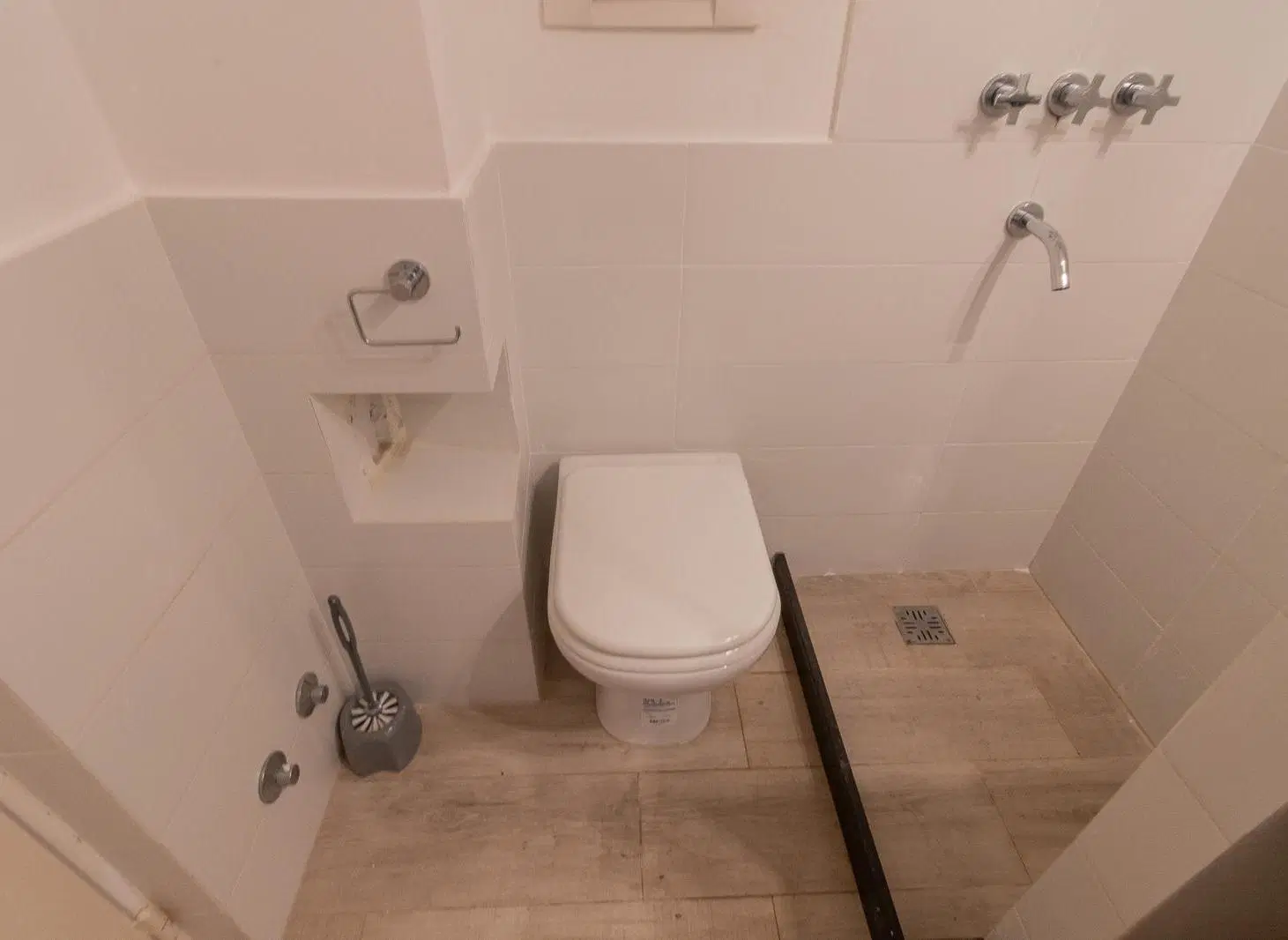 Hermoso monoambiente con patio cerrado! Apto Profesional y Bajas Expensas! Bulnes 1950! 4
