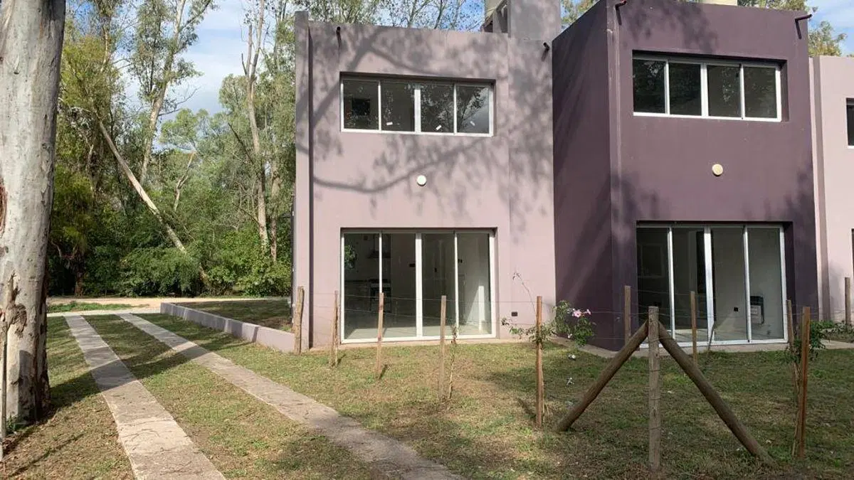 ALQUILER DEPARTAMENTO DUPLEX en CARDALES con JARDIN 3