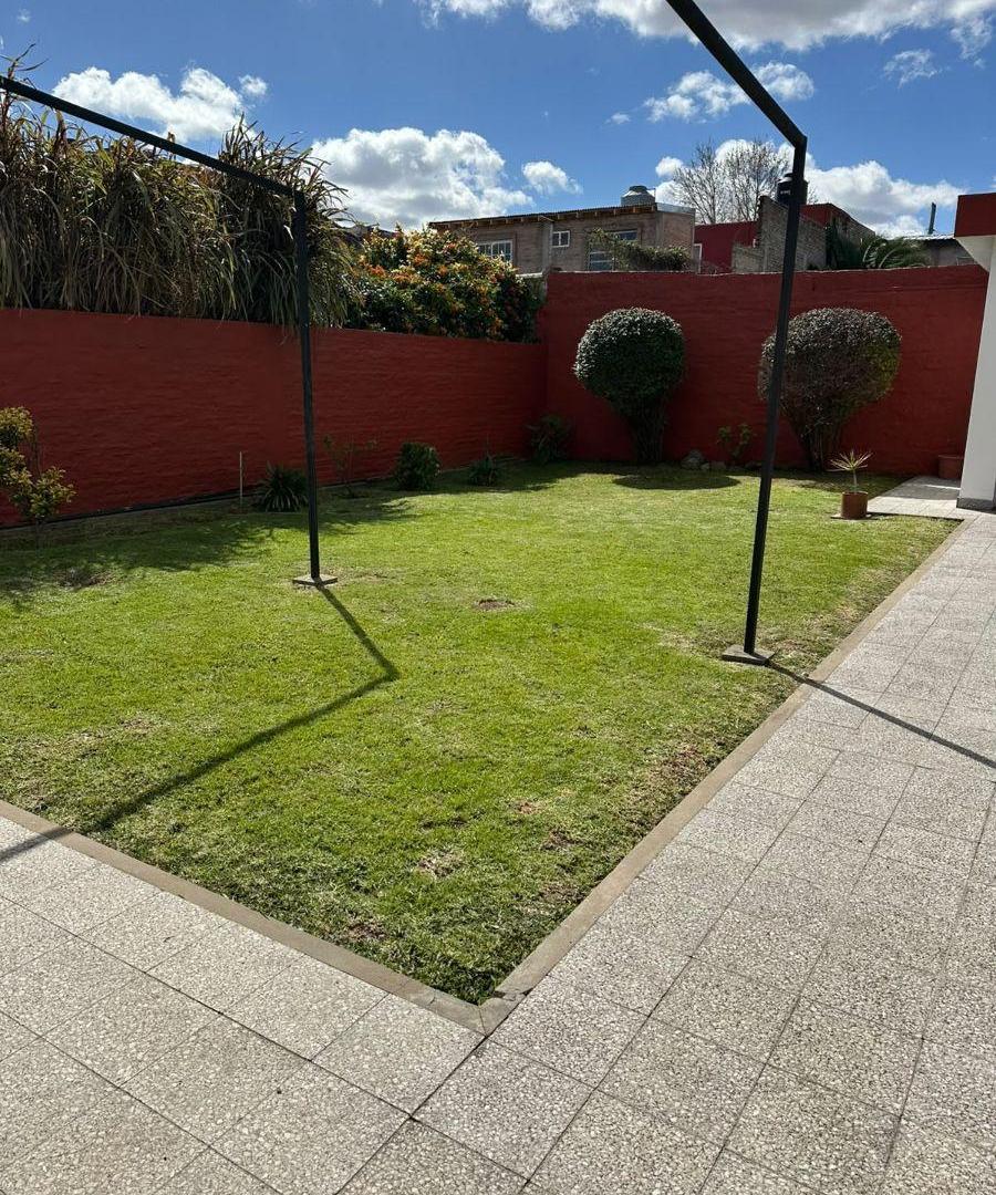 Foto de VENTA CASA 3 AMBIENTES JARDIN SAN MARTIN, imagen 3