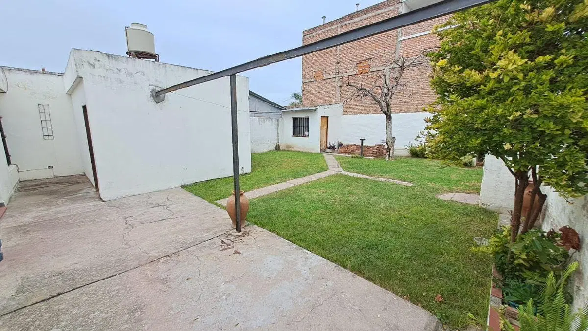 VENTA CASA 3 DORM BARRIO DON BOSCO ZONA VALLE ESCONDIDO 3