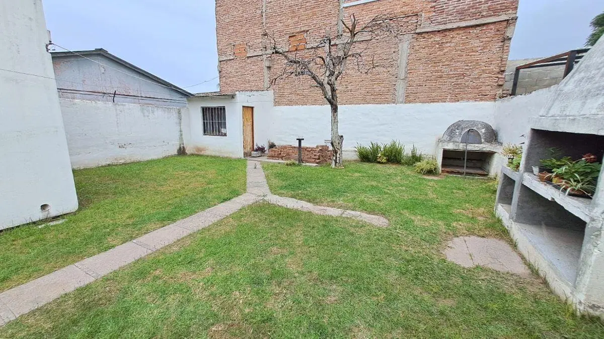 VENTA CASA 3 DORM BARRIO DON BOSCO ZONA VALLE ESCONDIDO 2