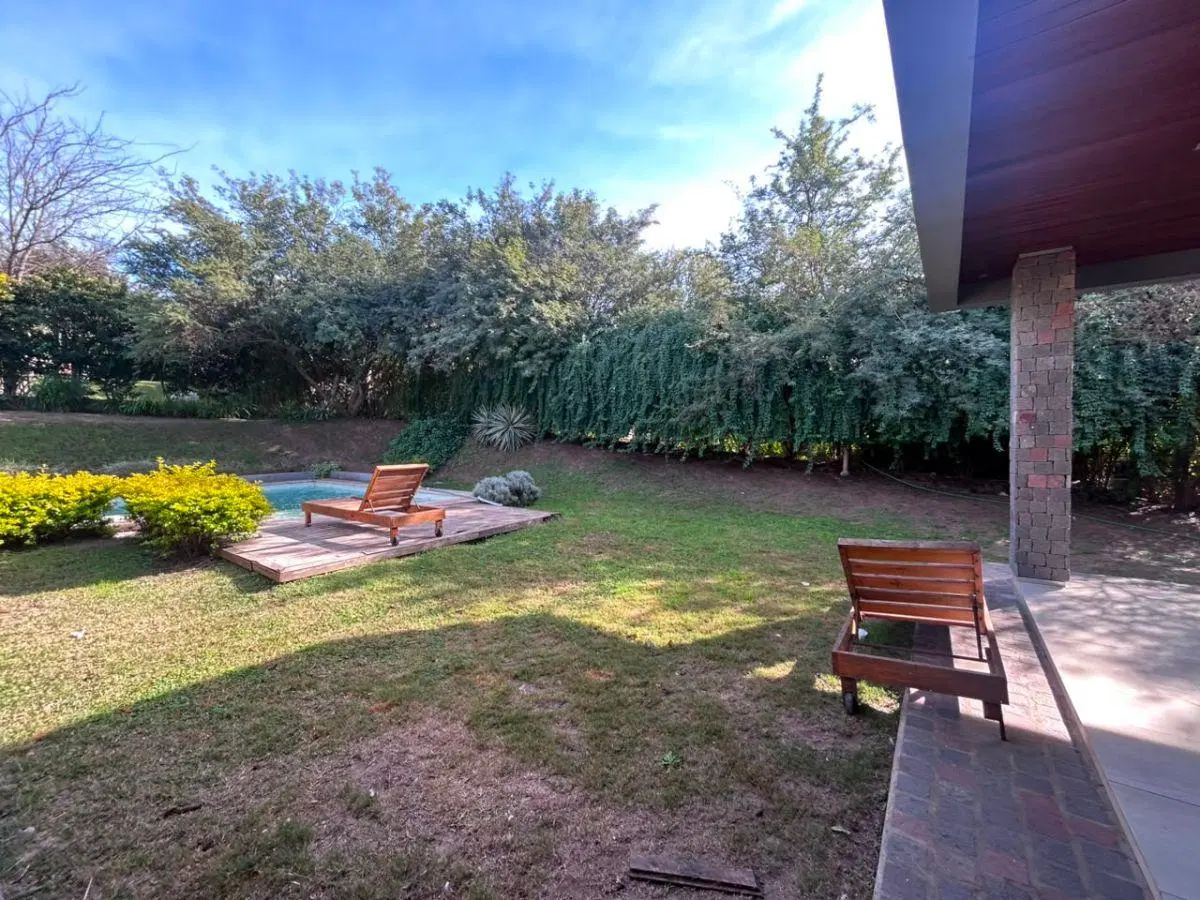 VENTA CASA COUNTRY LA RUFINA 3 DORMITORIOS 5