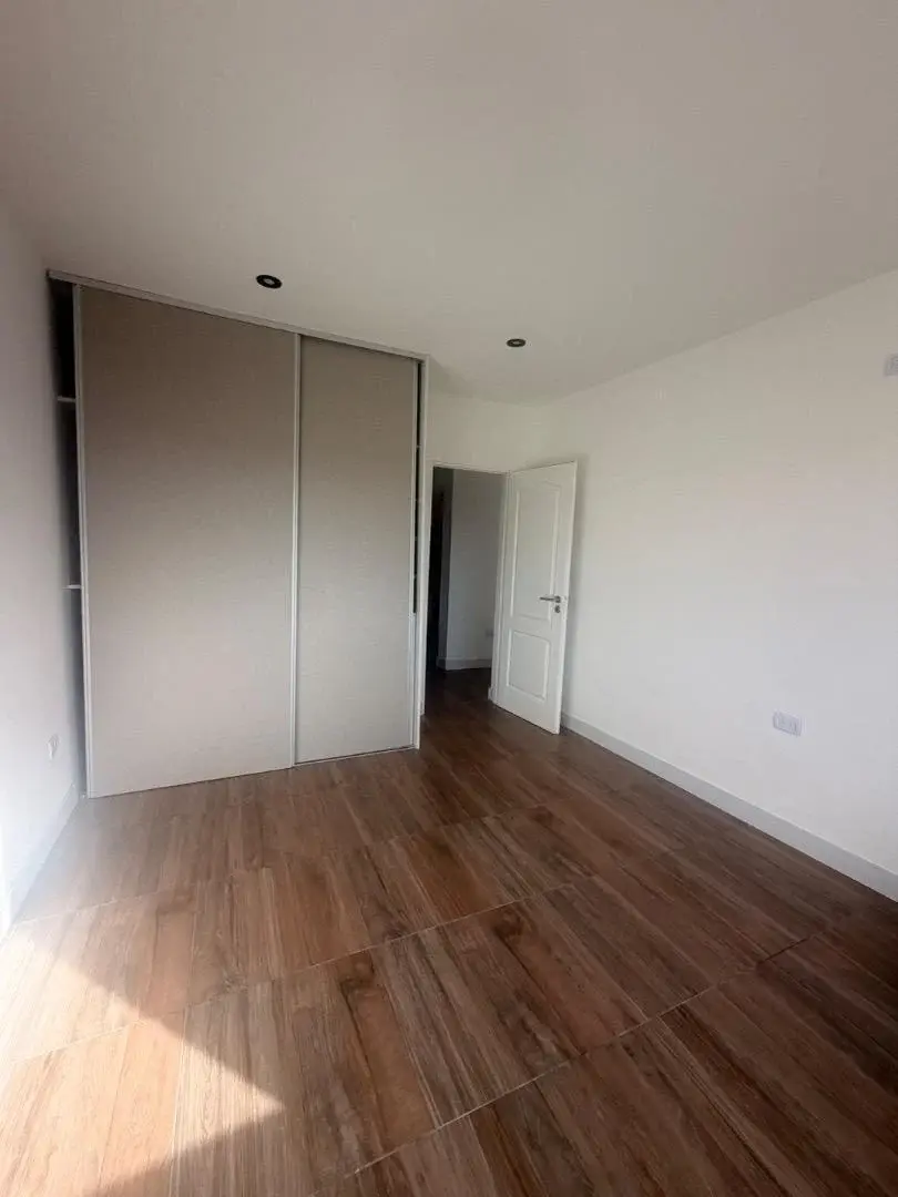 CASA A LA VENTA HORIZONTES AL SUR, FINANCIA 50%!! 5