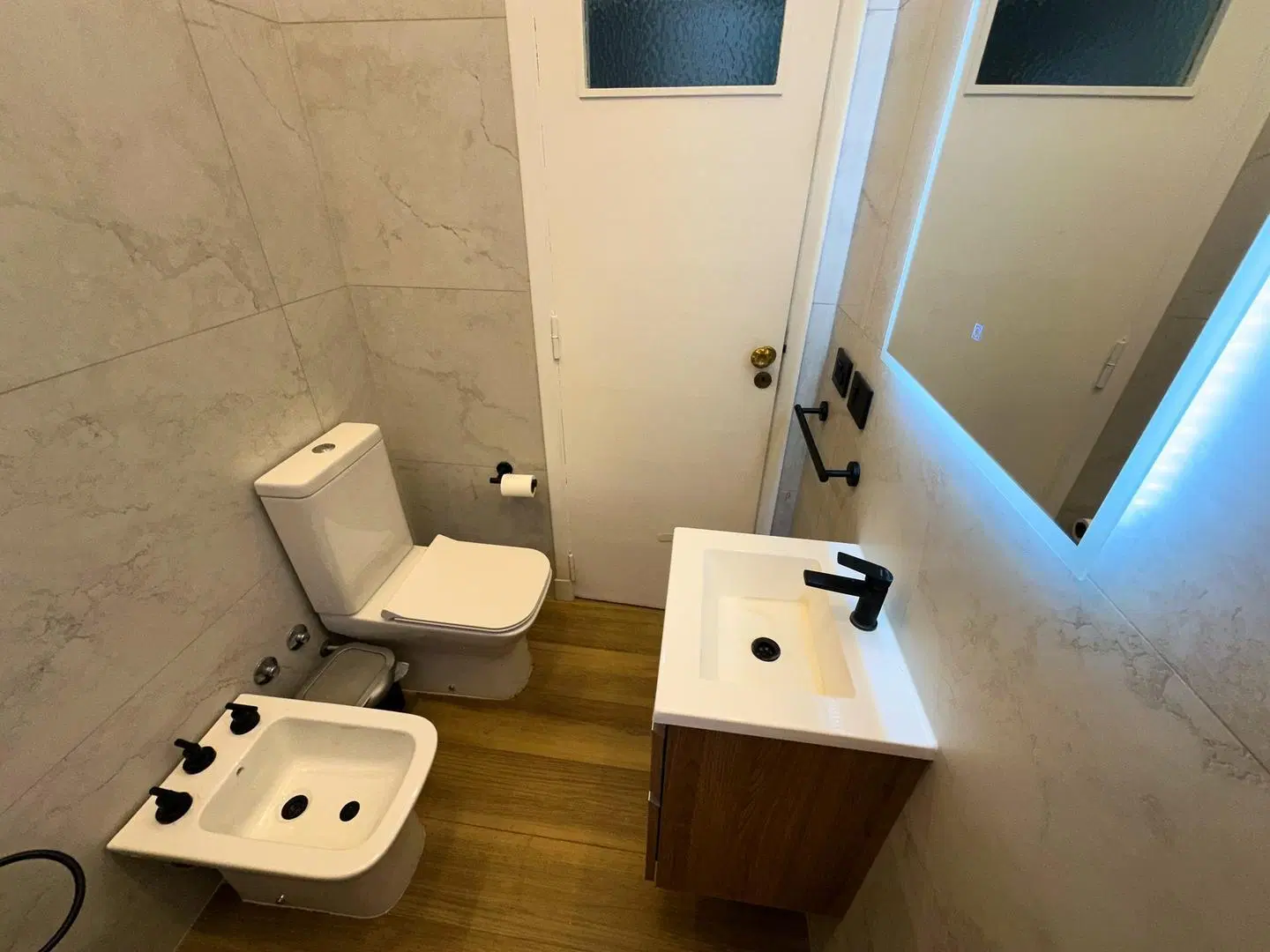 VENTA CASA 3 AMBIENTES LUIS GUILLON -PILETA 4