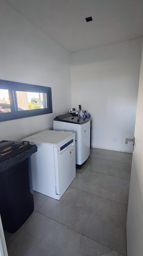 Foto de Casa en Venta La Alameda Canning, imagen 2