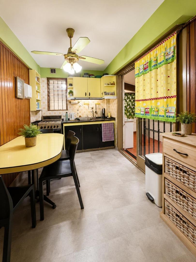 Foto de CASA EN VENTA 4 AMBIENTES MONTE GRANDE APTO CREDITO, imagen 2