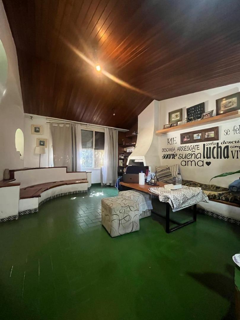 Foto de CASA EN VENTA 5 AMBIENTES TEMPERLEY, imagen 2
