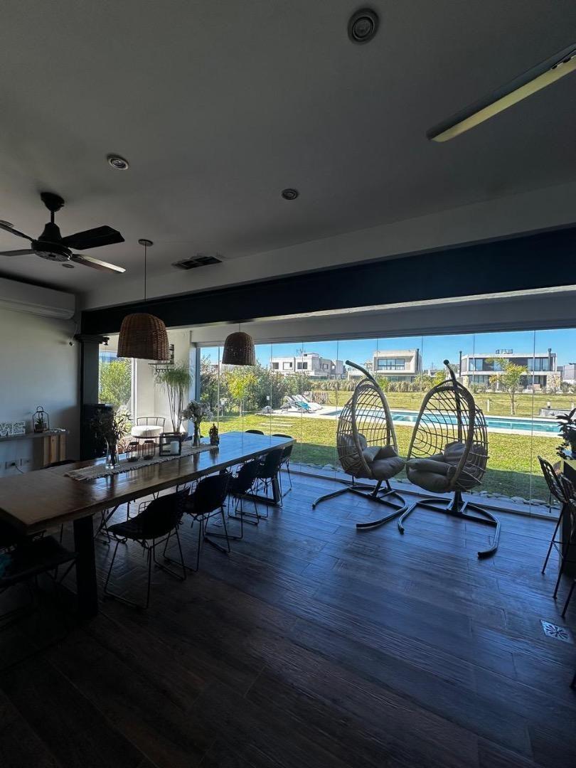Foto de CASA A LA LAGUNA EN TERRALAGOS, imagen 1