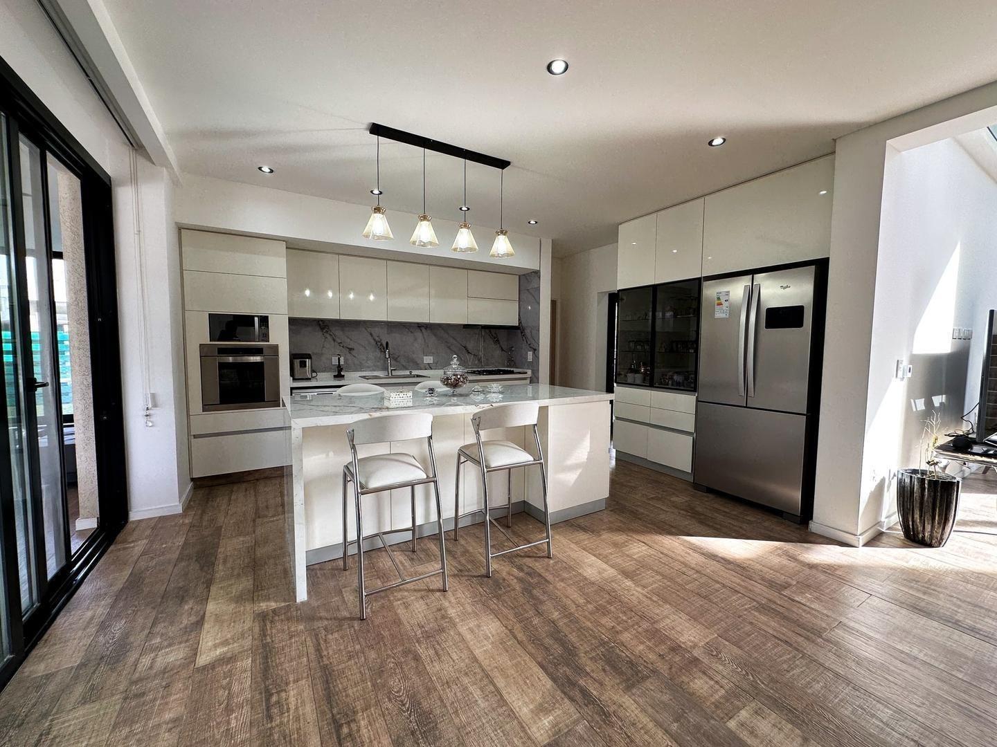 Foto de ESPECTACULAR CASA A LA VENTA EN TERRALAGOS!, imagen 1