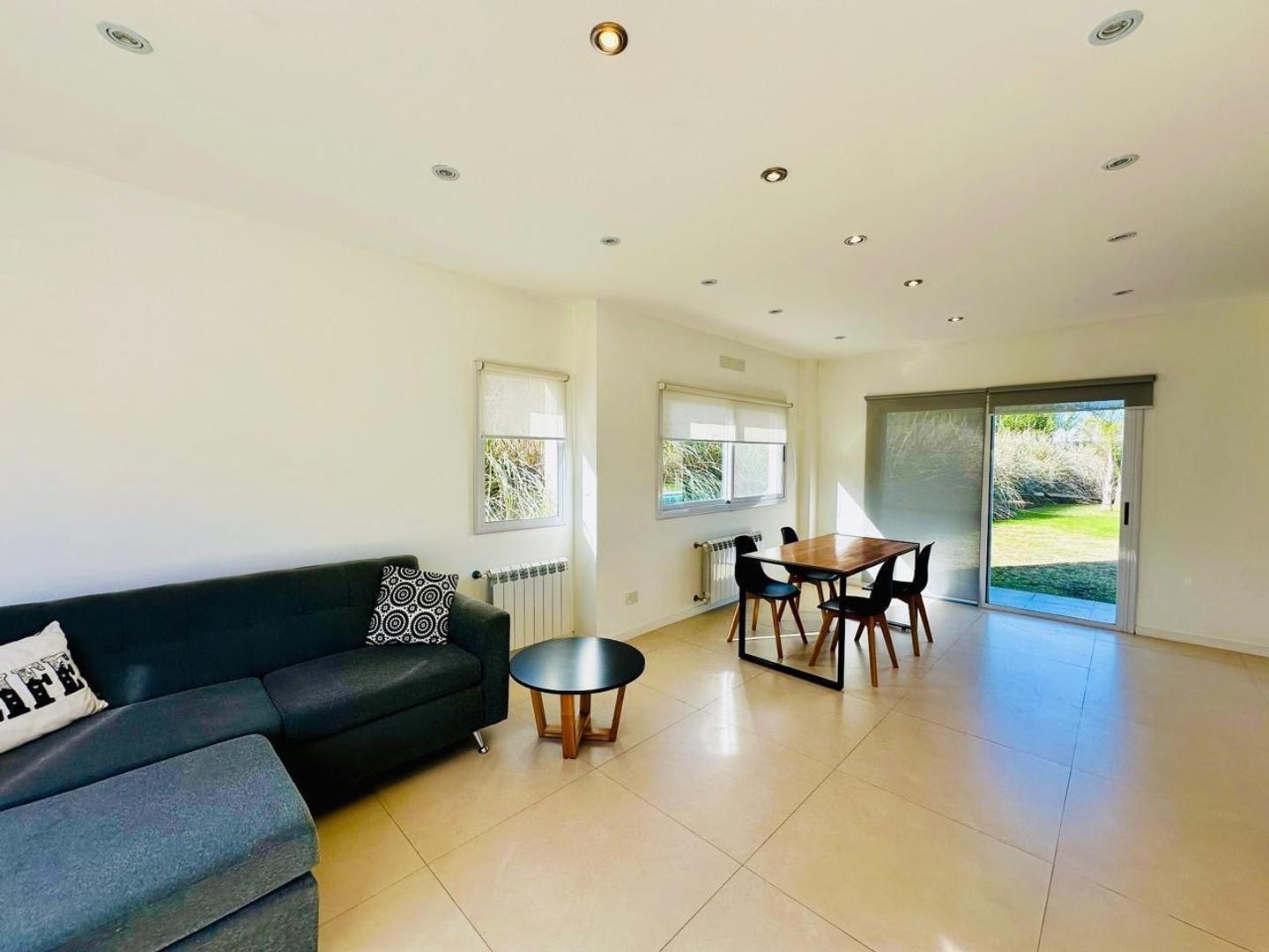 Foto de CASA A LA VENTA EN BARRIO SANTA INES. CERCA DEL INGRESO, imagen 4