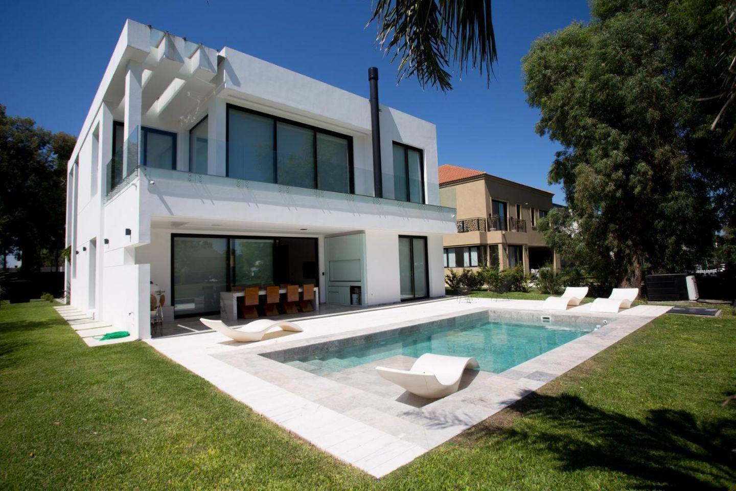 Foto de CASA A LA VENTA CON RENTA MINIMALISTA MODERNA., imagen 5