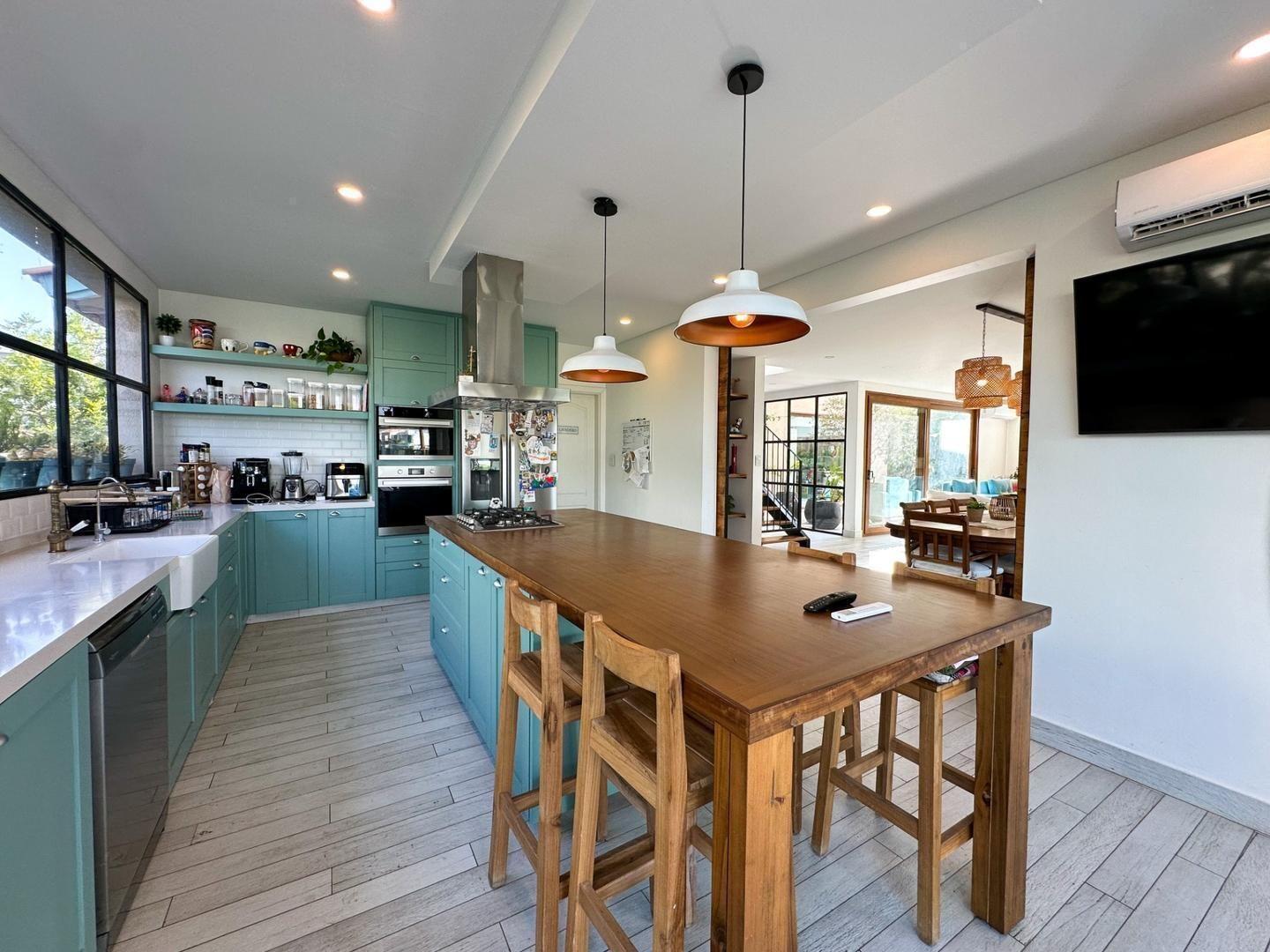 Foto de CASA EN VENTA 5 AMBIENTES A LA LAGUNA EN CANNING, imagen 5