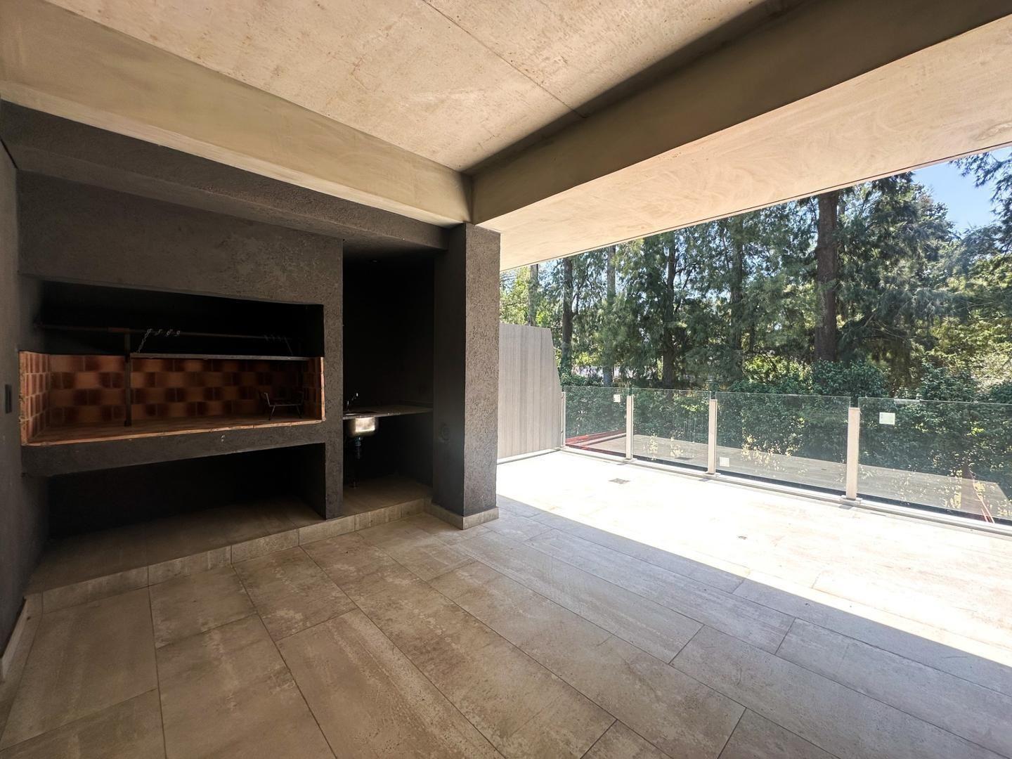 Foto de DUPLEX EN VENTA 4 AMBIENTES CANNING, imagen 3