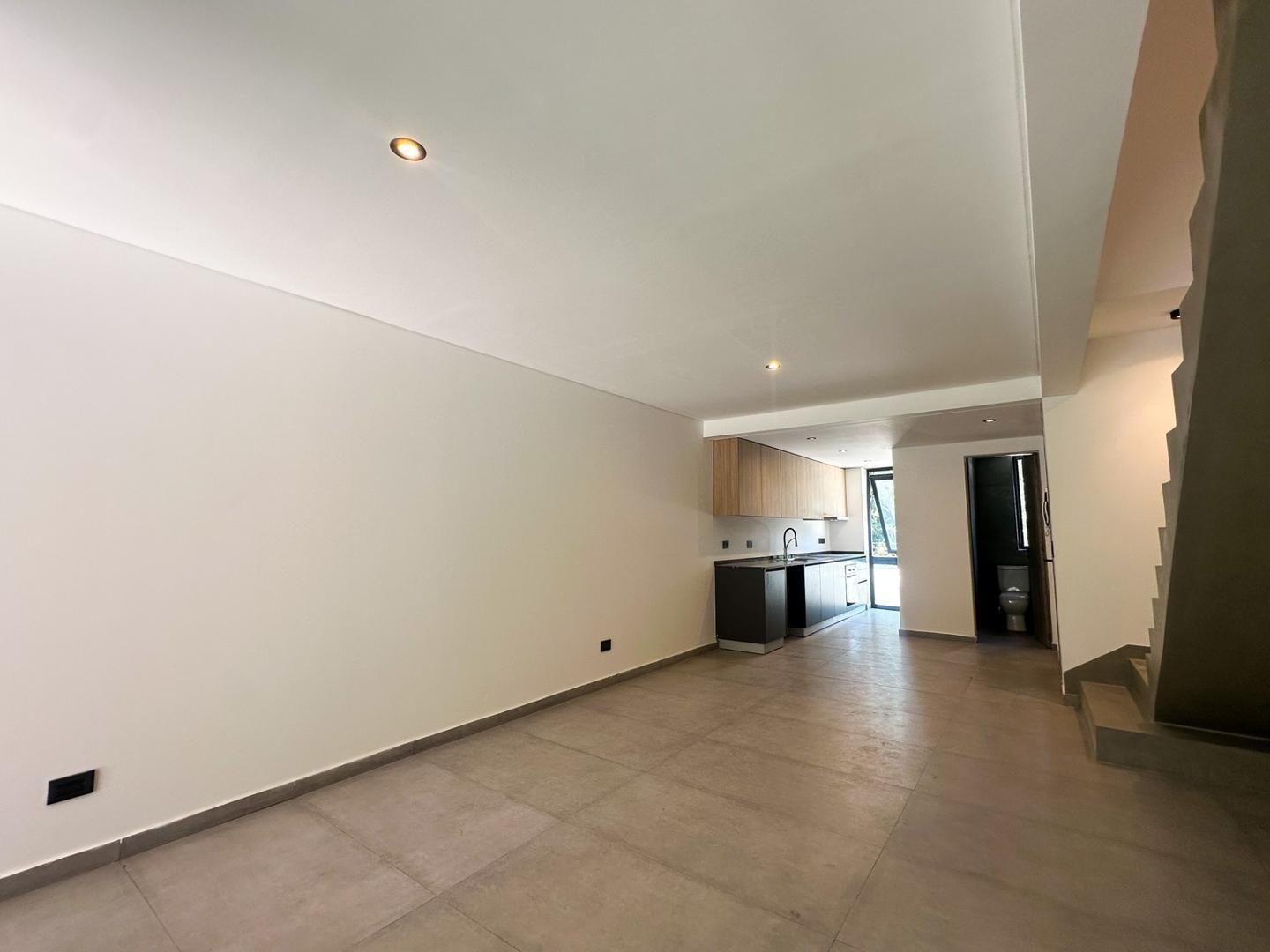 Foto de DUPLEX EN VENTA 4 AMBIENTES CANNING, imagen 5