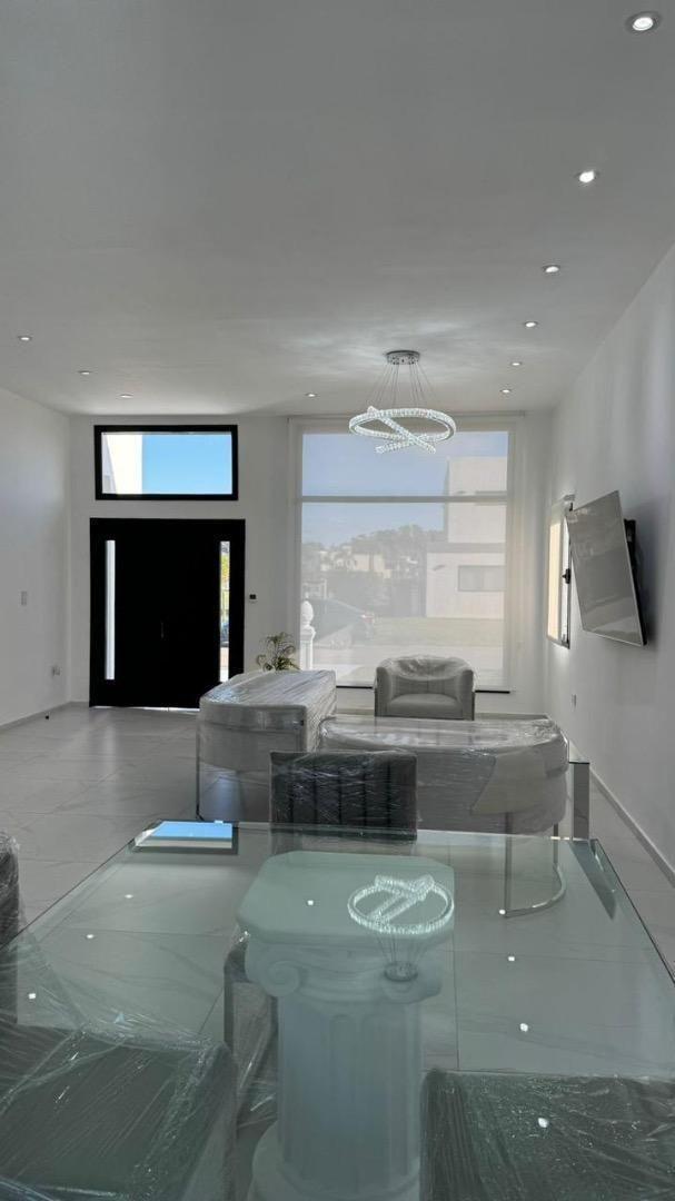 Foto de HERMOSA CASA A LA VENTA EN LAGOS DE CANNING, imagen 4