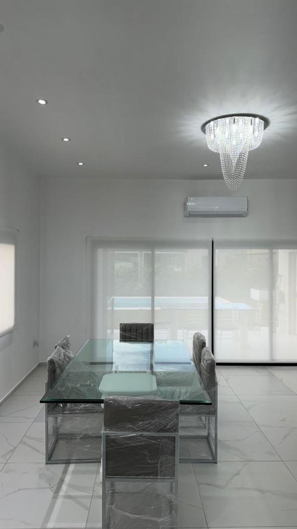 Foto de HERMOSA CASA A LA VENTA EN LAGOS DE CANNING, imagen 1
