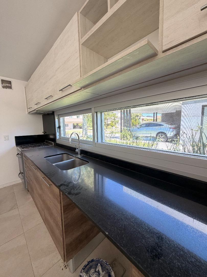 Foto de Casa a la venta en st thomas, imagen 2