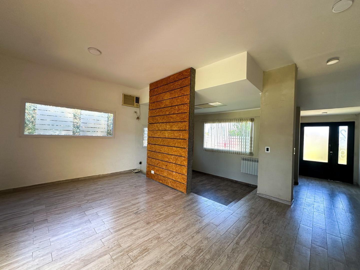Foto de CASA EN VENTA 6 AMBIENTES EN CANNING LOS TALAS, imagen 1