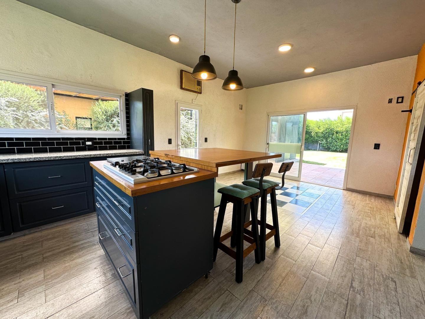 Foto de CASA EN VENTA 6 AMBIENTES EN CANNING LOS TALAS, imagen 2