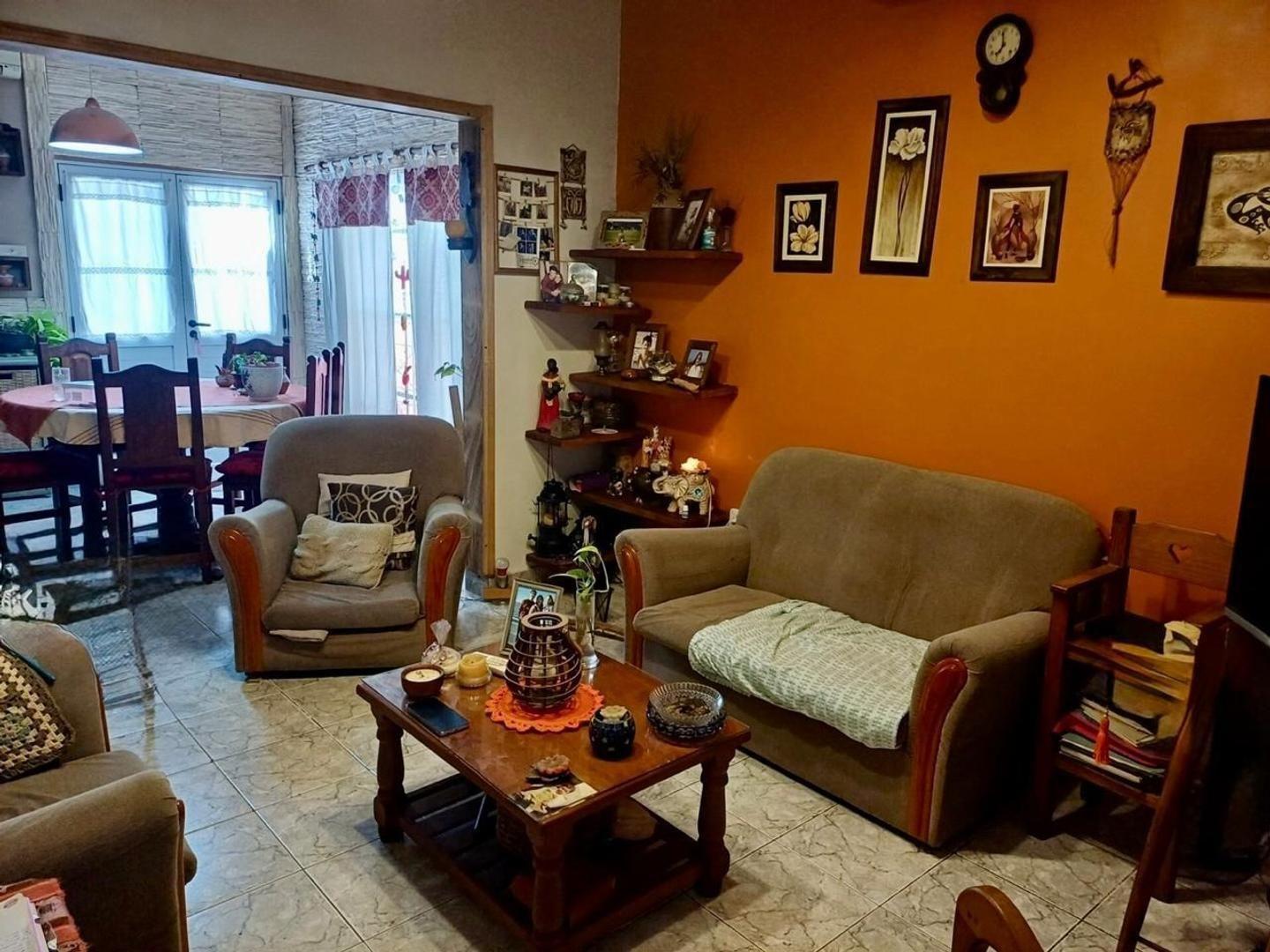 Foto de CASA EN VENTA 4 AMBIENTES EN BANFIELD APTO CREDITO, imagen 4