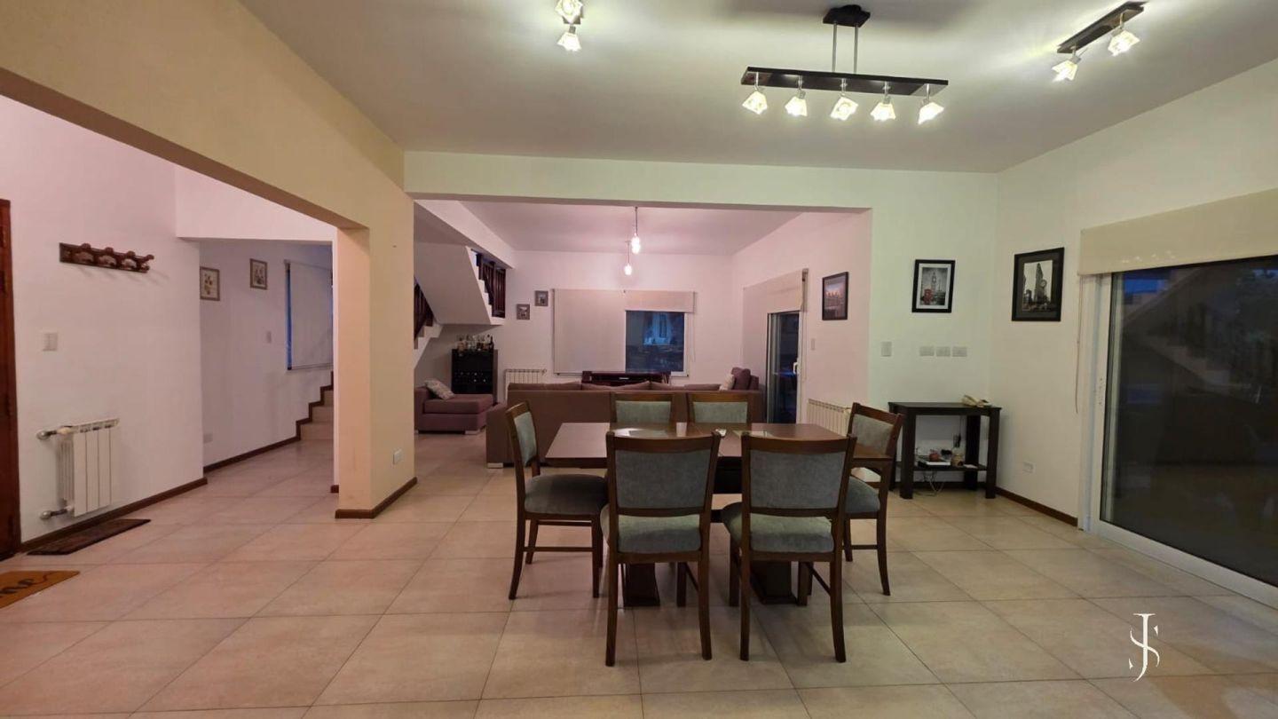 Foto de Hermosa casa a la venta en Los Talas, imagen 3
