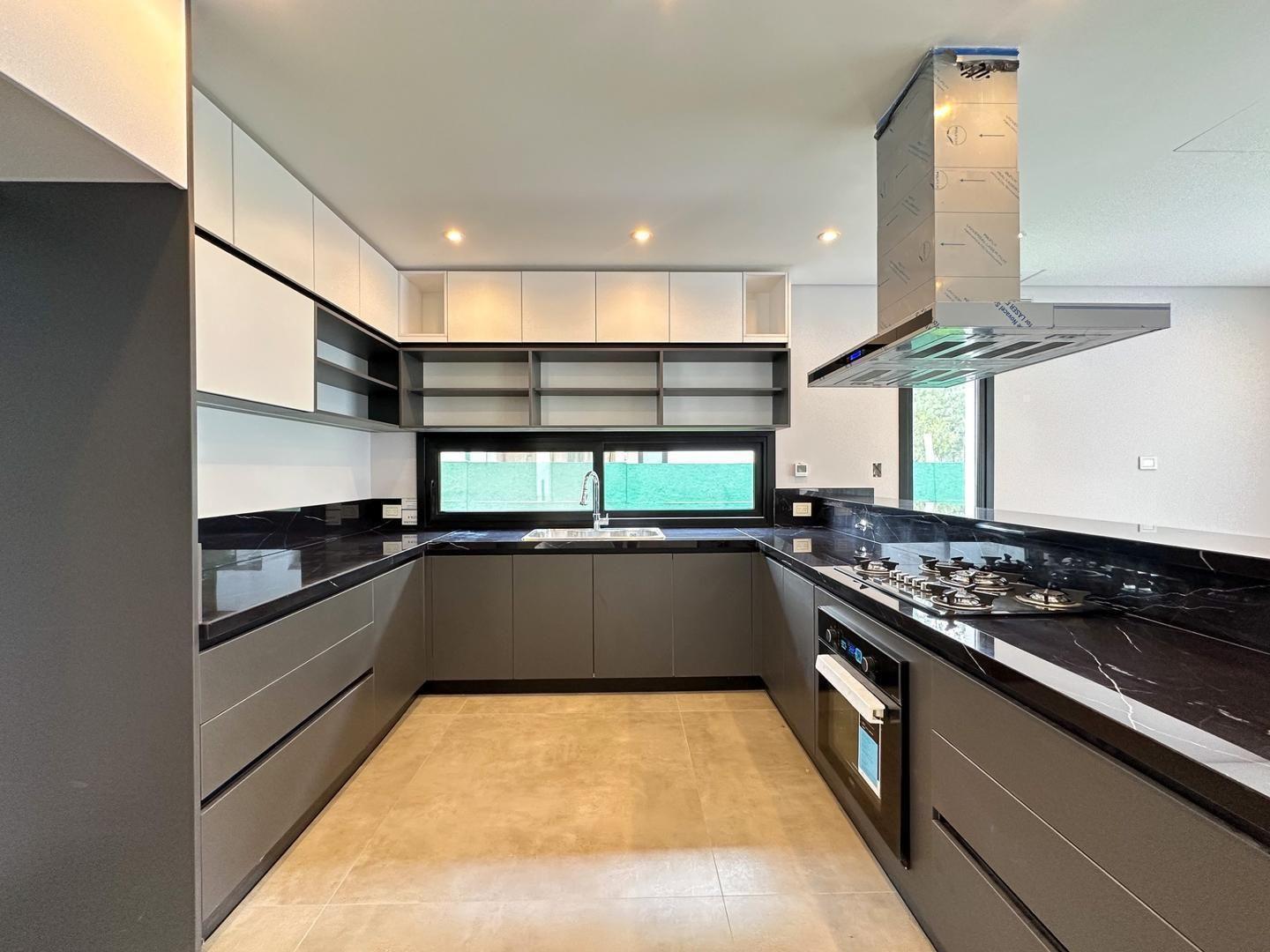 Foto de ESPECTACULAR CASA MINIMALISTA Y DISEÑO A LA VENTA ST THOMAS, imagen 5