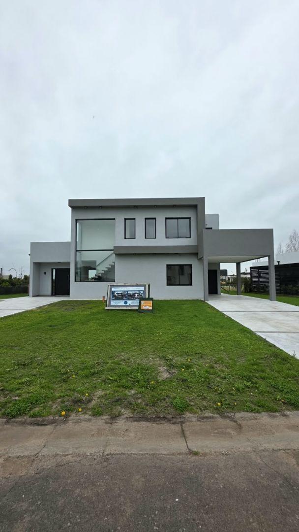 Foto de CASA A LA LAGUNA A ESTRENAR EN LA ALAMEDA CANNING, imagen 2