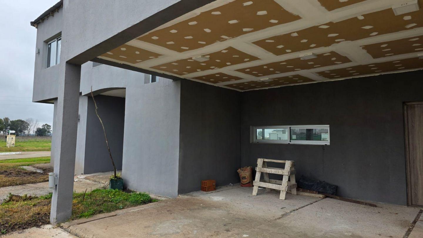 Foto de OPORTUNIDAD CASA A TERMINAR LA ALAMEDA EN VENTA, imagen 5