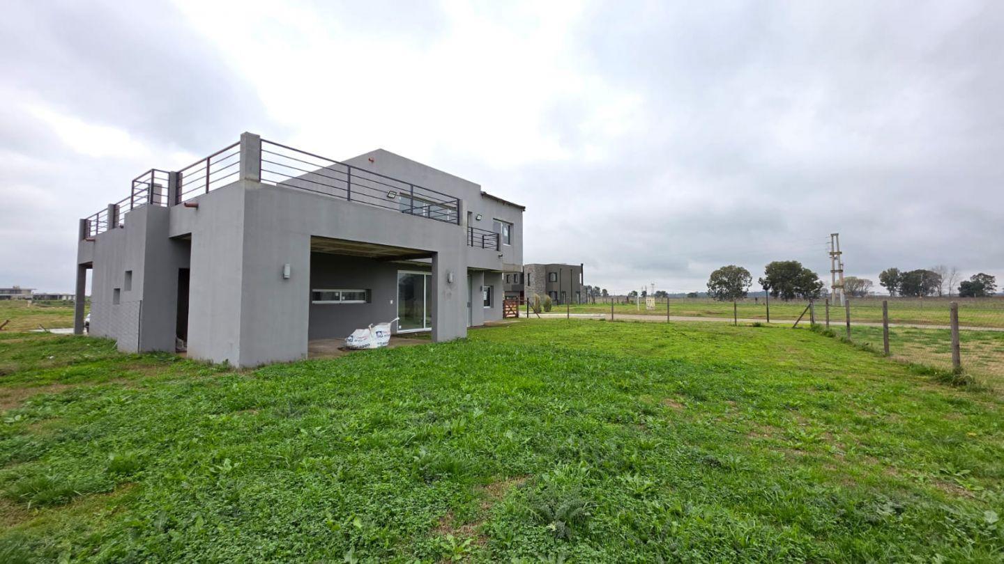 Foto de OPORTUNIDAD CASA A TERMINAR LA ALAMEDA EN VENTA, imagen 3