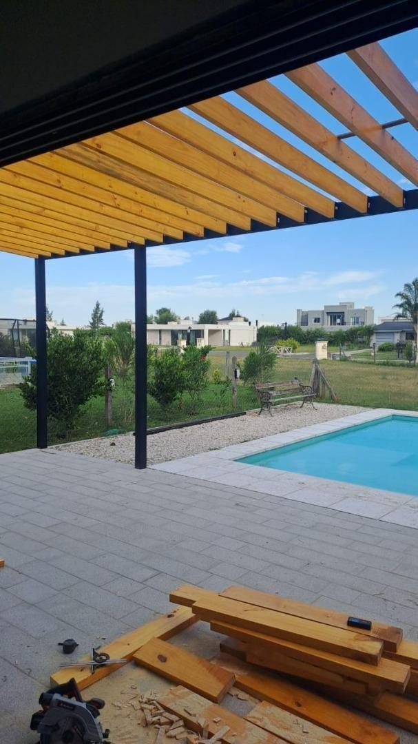 Foto de CASA 5 AMBIENTES EN VENTA PRESIDENTE PERON BARRIO LA ALAMEDA, imagen 3