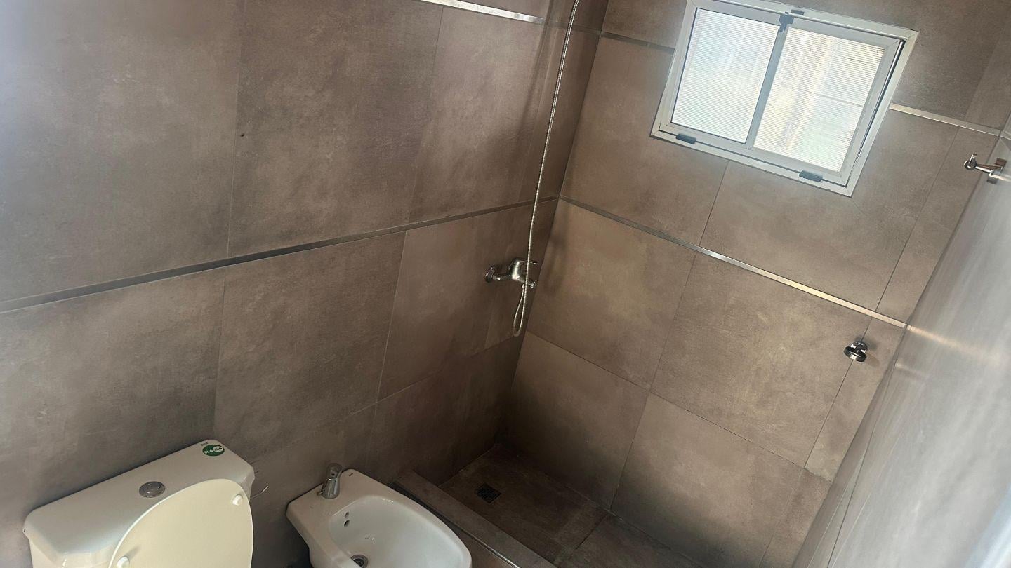 Foto de CASA 3 AMBIENTES EN ALQUILER EN LA UNION, EZEIZA CON PILETA, imagen 5