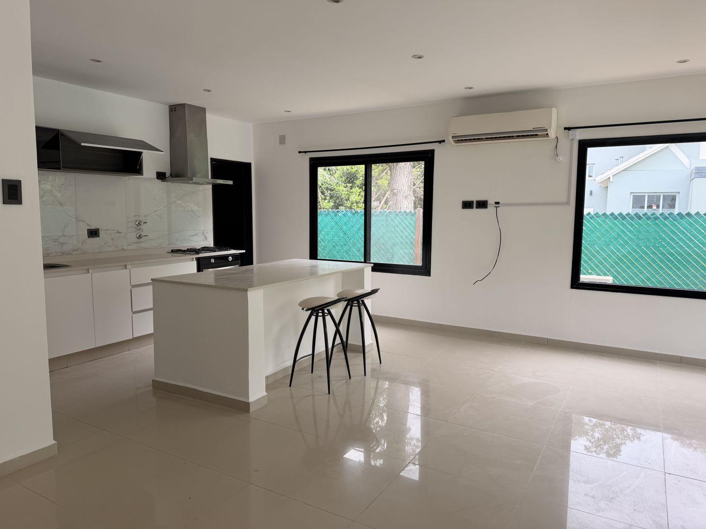 Foto de CASA RENOVADA A LA VENTA EN VENADO 2, CANNING, APTO CREDITO!, imagen 2
