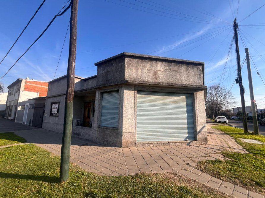Foto de EXCELENTE UBICACION, CASA AMPLIA + LOCAL + LOTE LIBRE, imagen 1