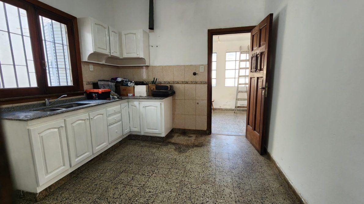 Foto de CASA AMERICANA EN EXCELENTE UBICACION, imagen 4