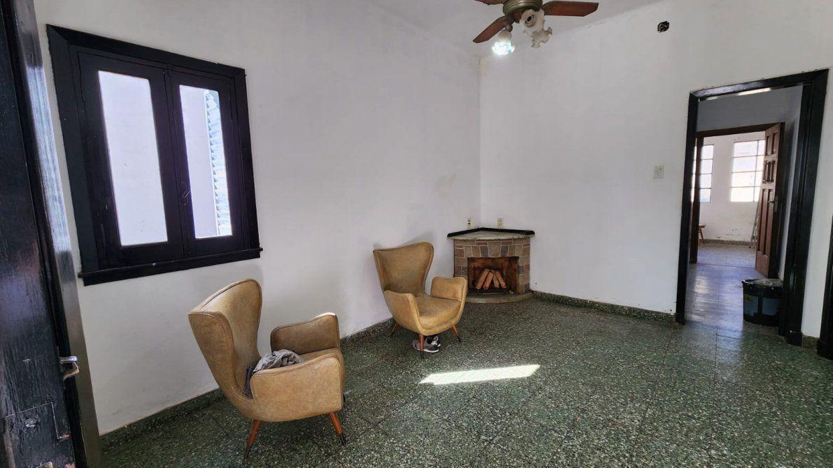 Foto de CASA AMERICANA EN EXCELENTE UBICACION, imagen 3