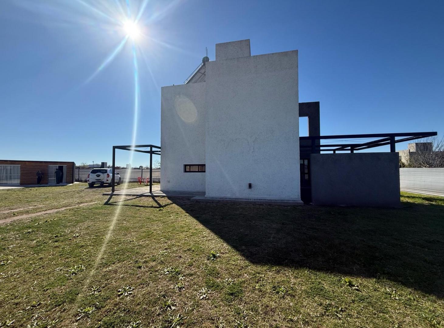 Foto de Hermosa Casa en VENTA Residencia LA PAMPEANA, imagen 1