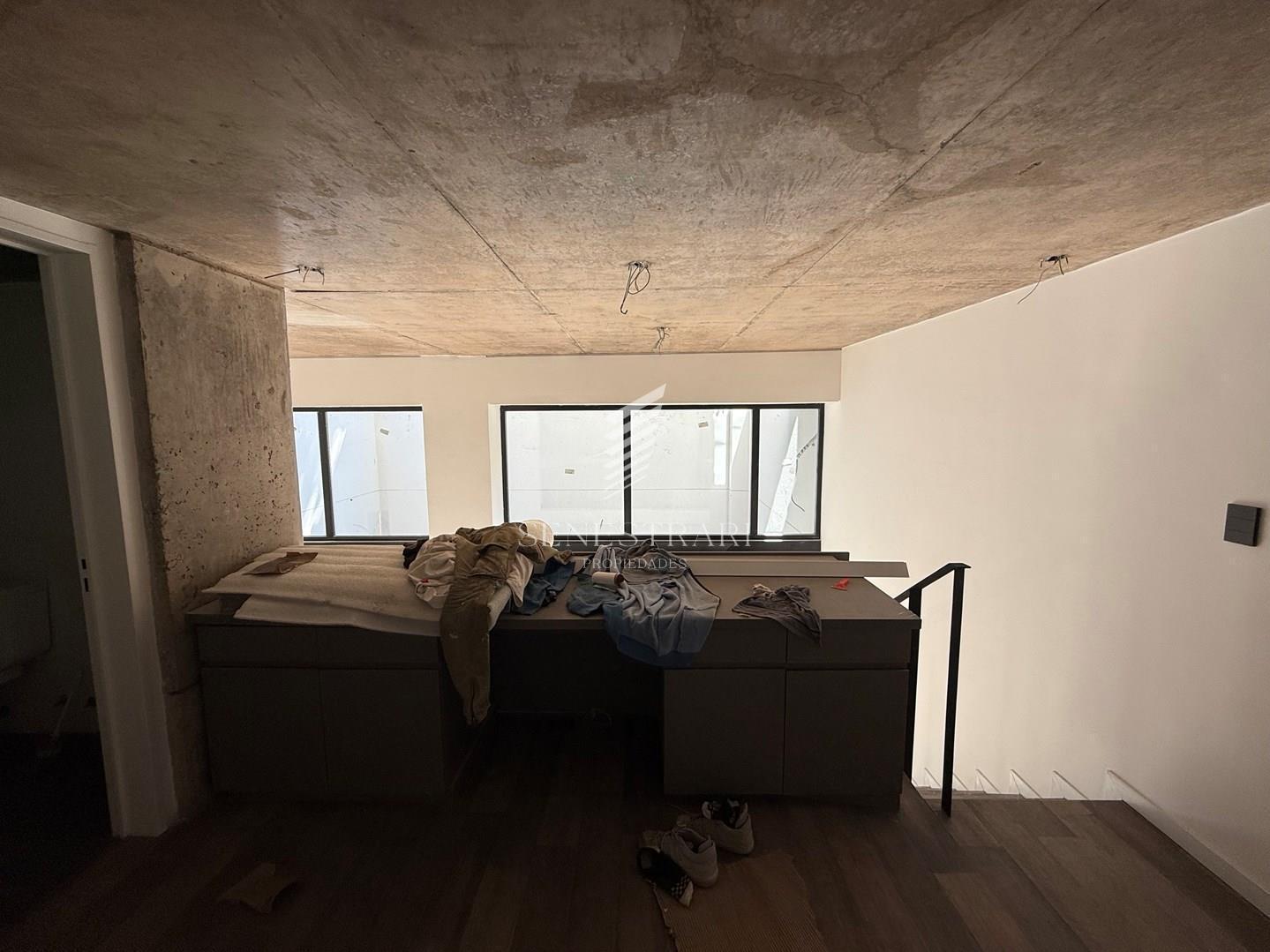 VENTA DEPARTAMENTO 2 AMB CON 2 BAÑOS COMPLETOS Y JARDÍN EN PALERMO HOLLYWOOD